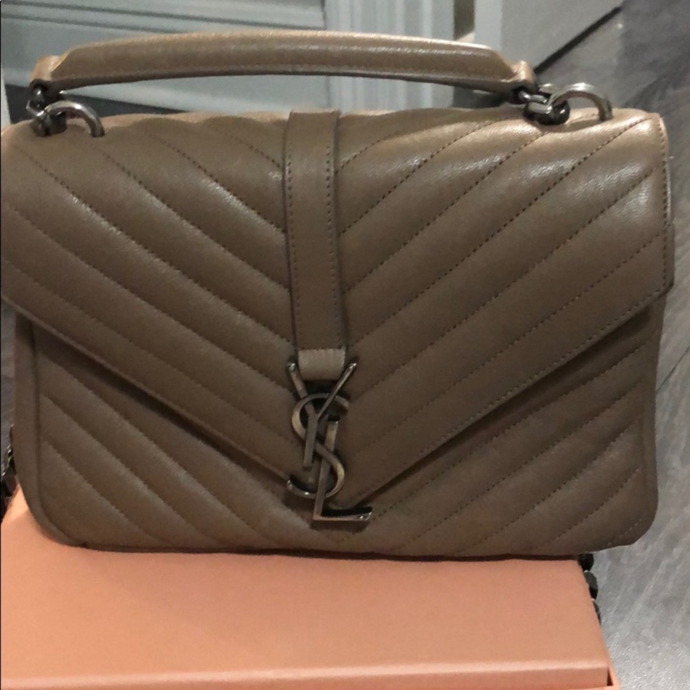 Authentic Saint Laurent purse! In good condition